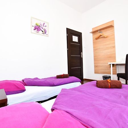 City Central Hostel Swidnicka Wroclaw Bagian luar foto