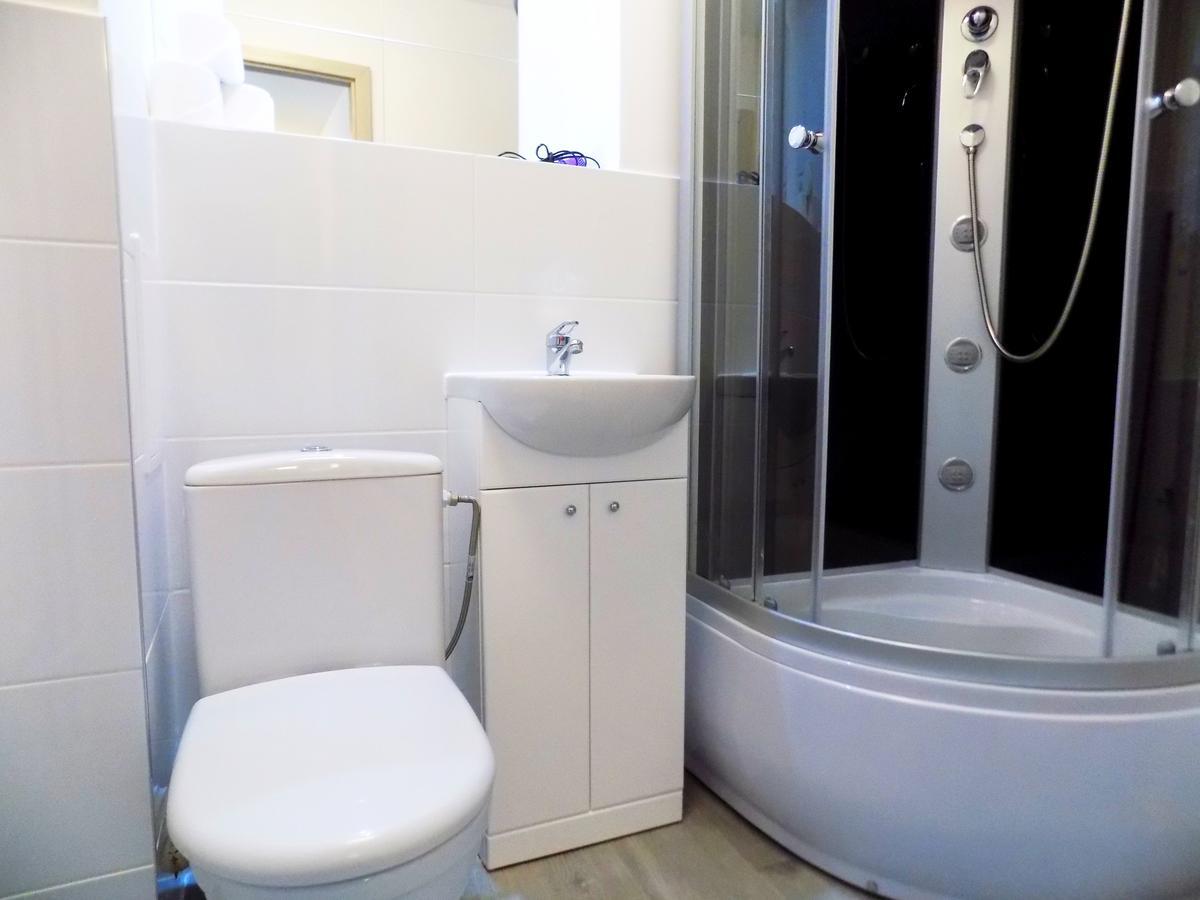 City Central Hostel Swidnicka Wroclaw Bagian luar foto