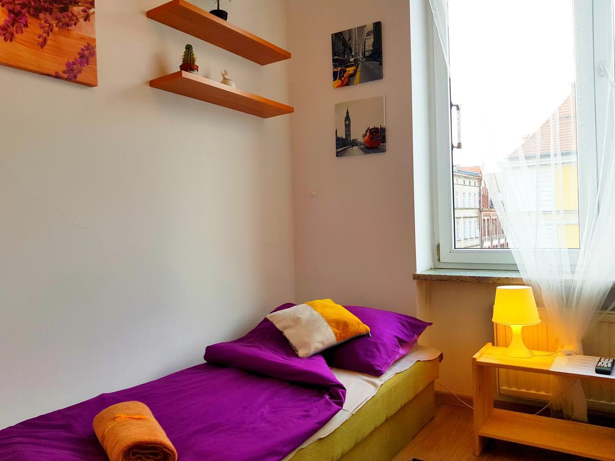 City Central Hostel Swidnicka Wroclaw Bagian luar foto