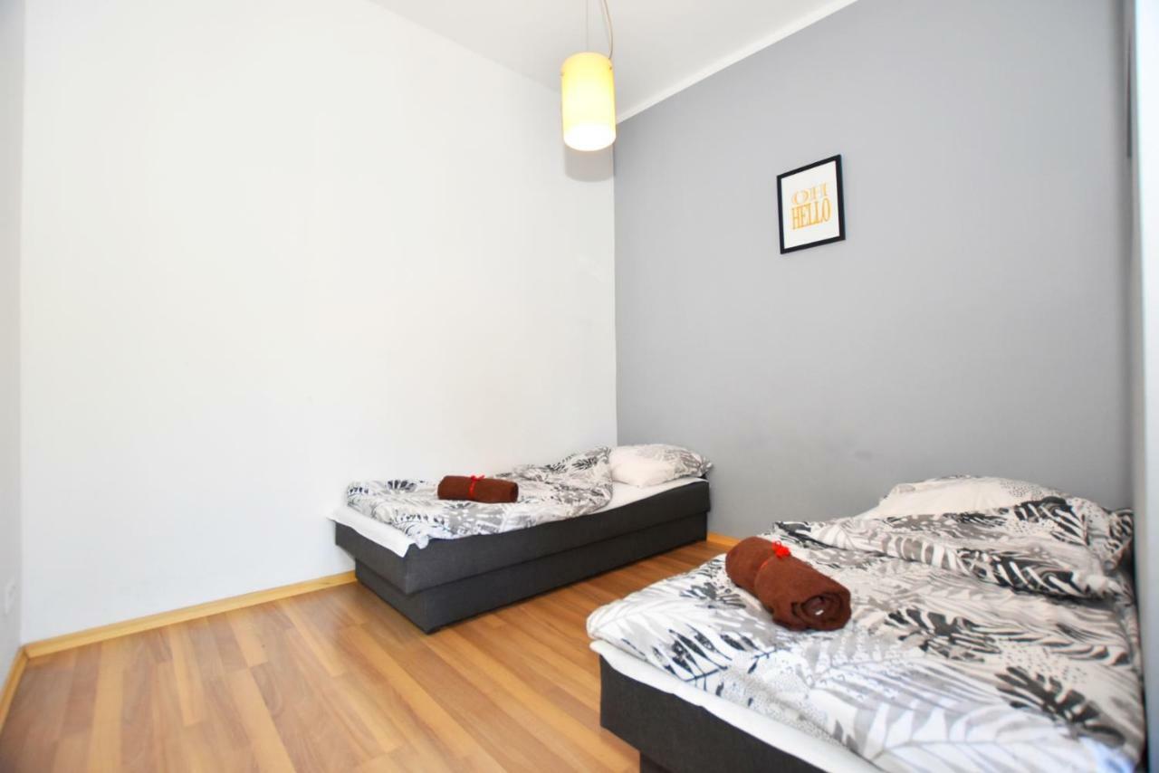 City Central Hostel Swidnicka Wroclaw Bagian luar foto