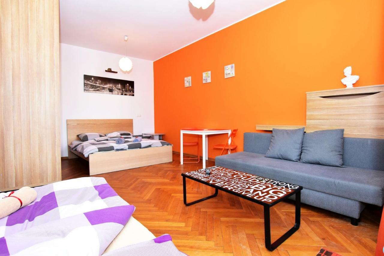 City Central Hostel Swidnicka Wroclaw Bagian luar foto