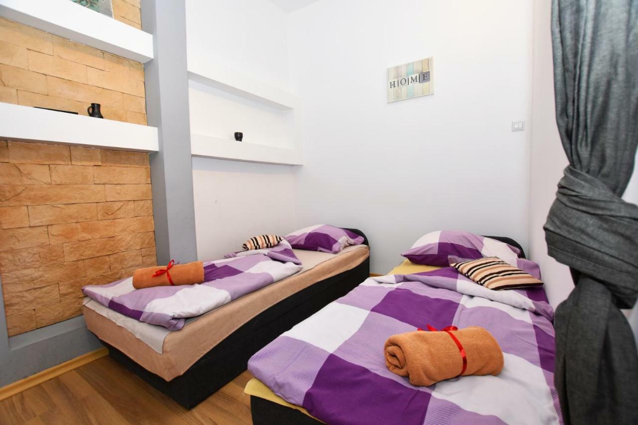 City Central Hostel Swidnicka Wroclaw Bagian luar foto
