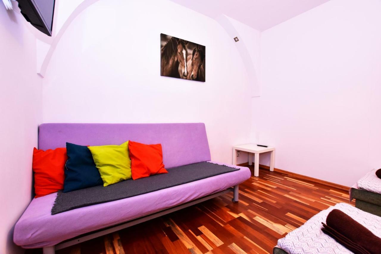 City Central Hostel Swidnicka Wroclaw Bagian luar foto