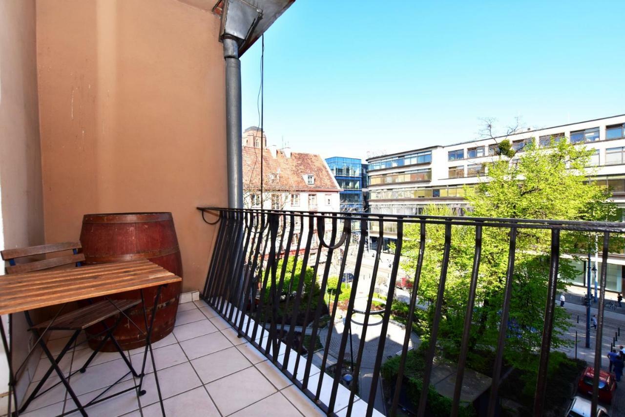 City Central Hostel Swidnicka Wroclaw Bagian luar foto