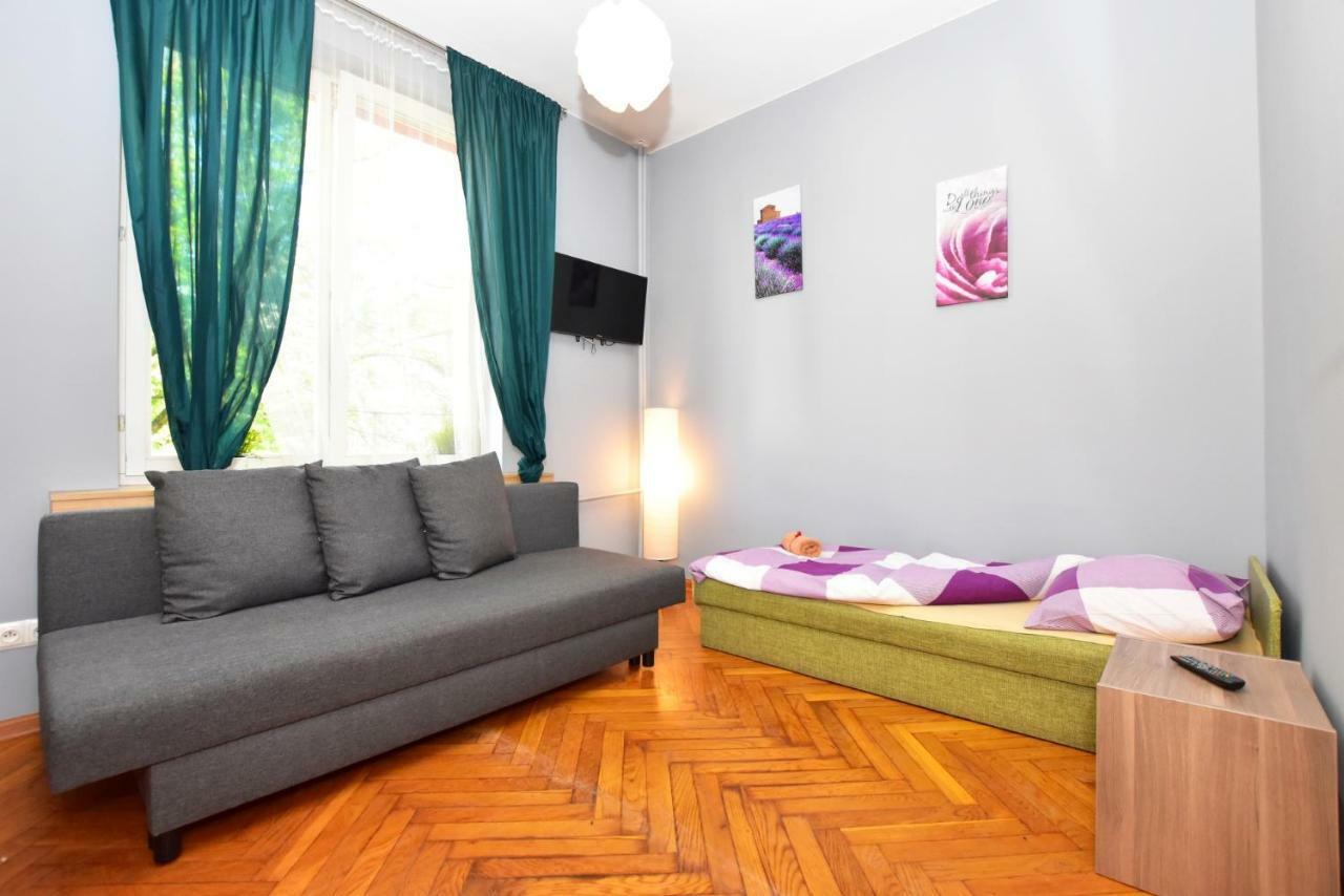 City Central Hostel Swidnicka Wroclaw Bagian luar foto